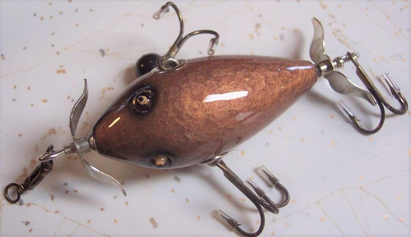 NFLCC (Vintage Lure Collectors) - This Johnson Automatic Striker Minnow  will be auctioned off this weekend at Lang's Auction. Click here:   Made in 1935, this bait hails from Chicago, IL and